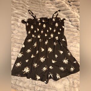 Women’s Torrid Black Floral Romper shorts ruffle sleeveless Summer outfit 3 3X